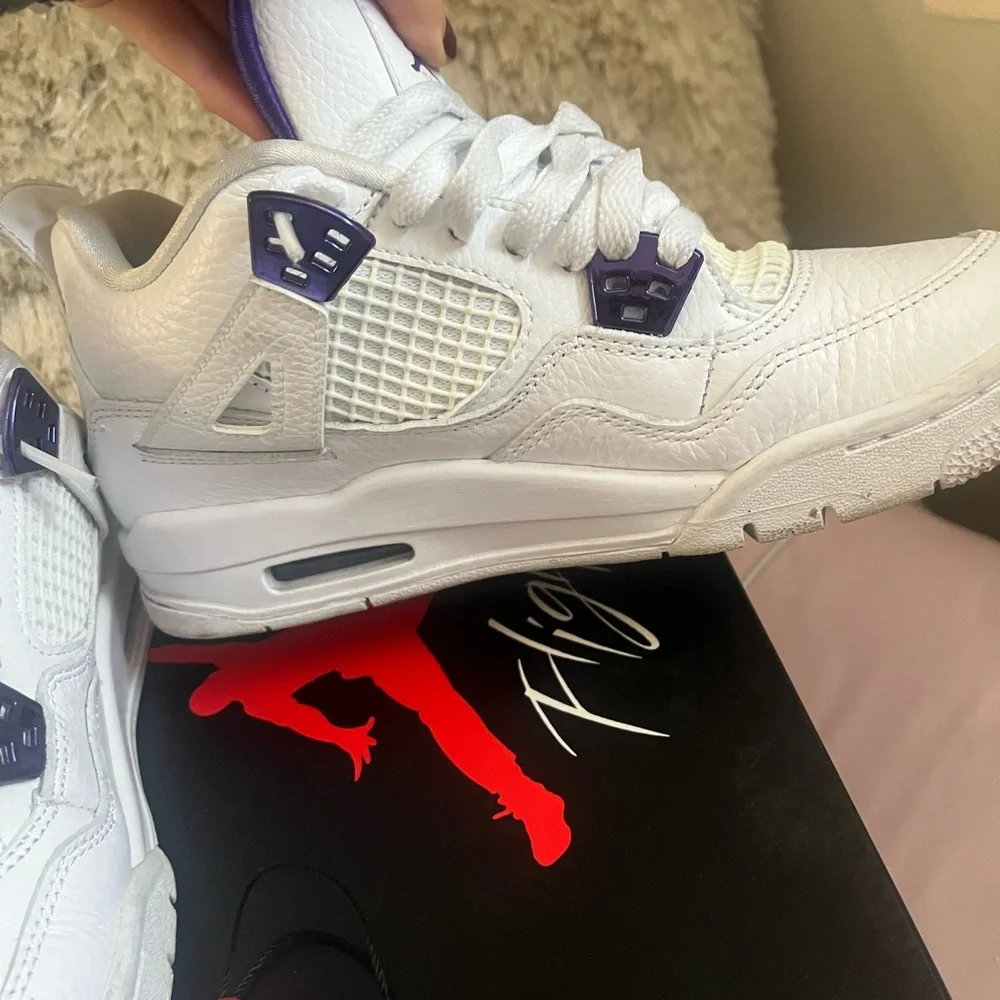 Jordan 4 metallic purple - Picture 3 of 10